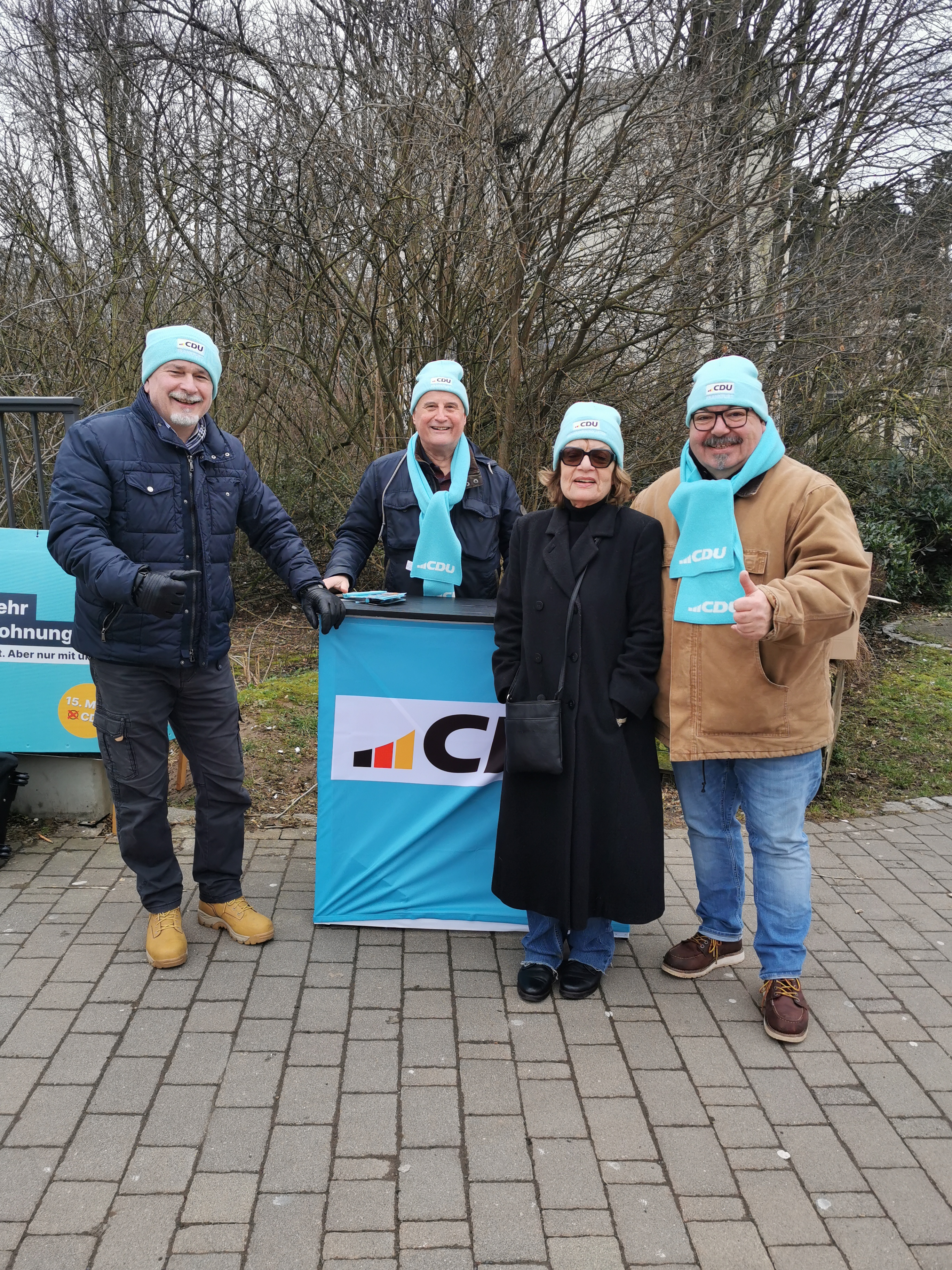 Infostand am �bergang zum Nordwestzentrum